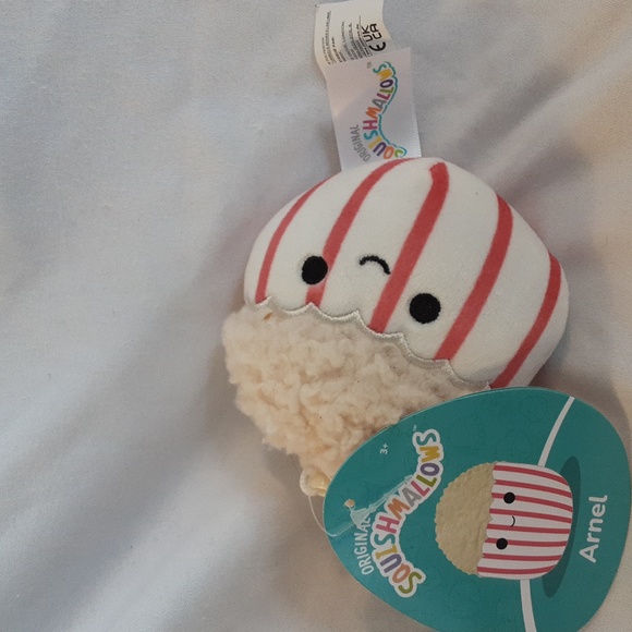 Squishmallows clip - Arnel the popcorn squish, NWT - Picture 3 of 4